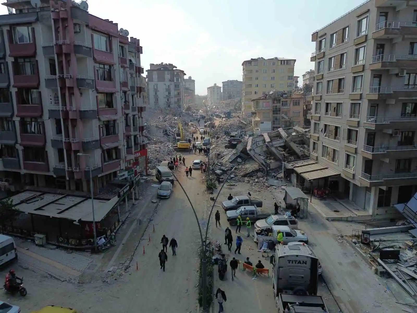 Depremin 6'ncı gününde Hatay'daki korkunç yıkım havadan görüntülendi
