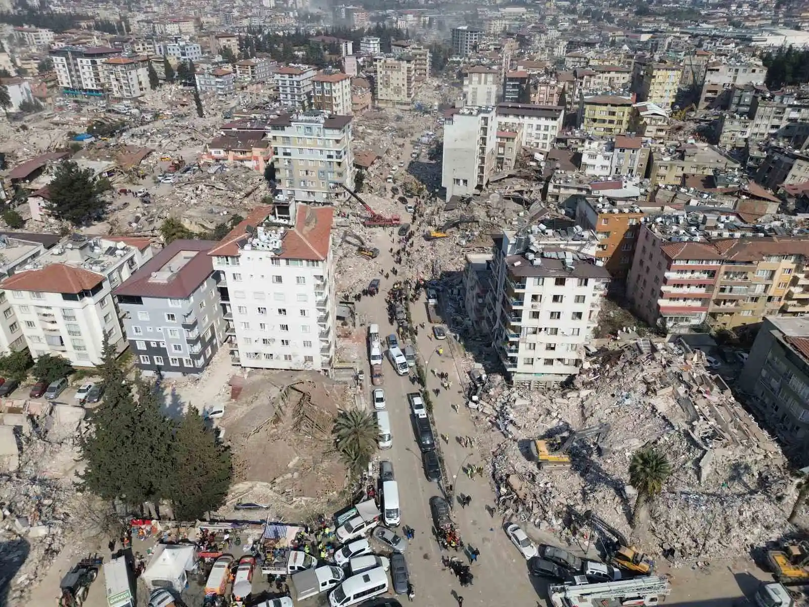 Depremin 6’ncı gününde Hatay’daki korkunç yıkım havadan görüntülendi

