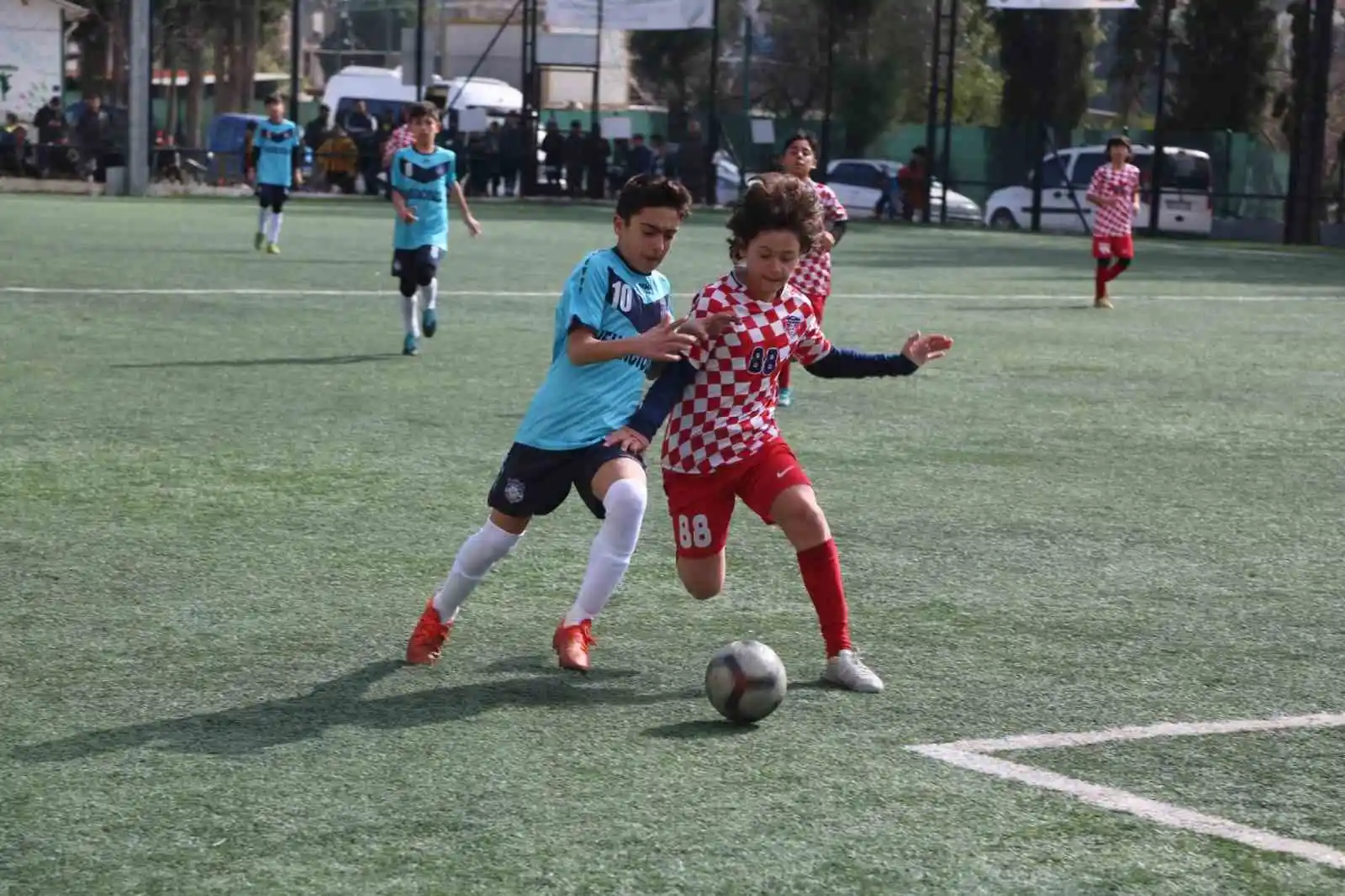 Efeler CUP, kıyasıya mücadeleye sahne oluyor
