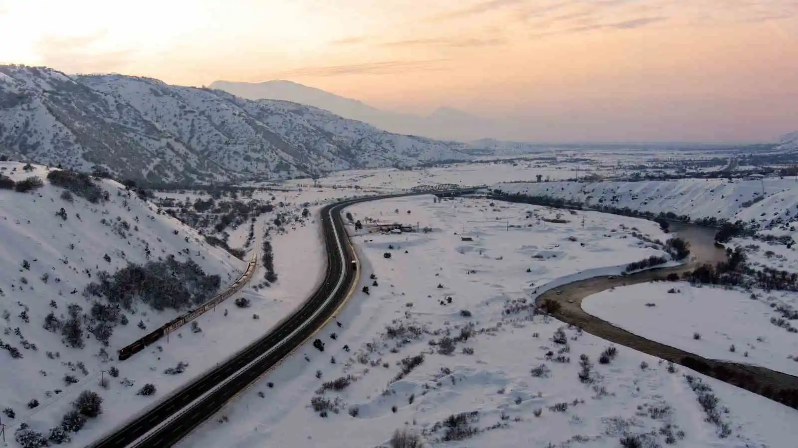 Erzincan’da kartpostallık kış fotoğrafları
