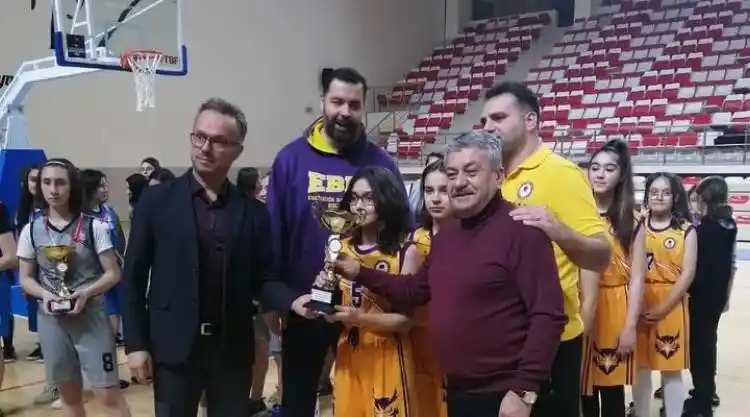 Eskişehir’de basketbol heyecanı sona erdi
