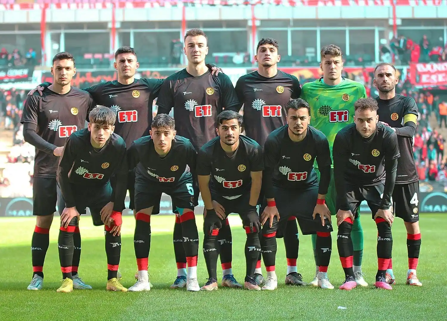 Eskişehirspor'un kamptaki rakipleri belli oldu
