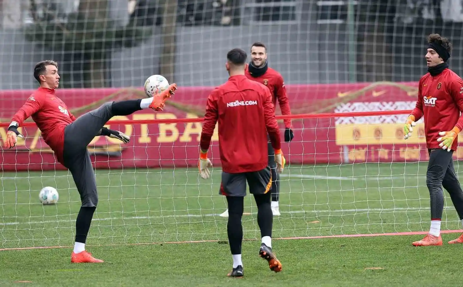 Galatasaray, Trabzonspor maçı hazırlıklarına devam etti
