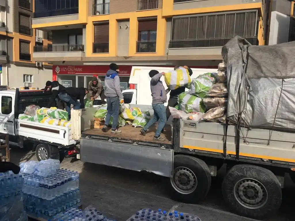 Havran deprem bölgesine yardım için seferber oldu
