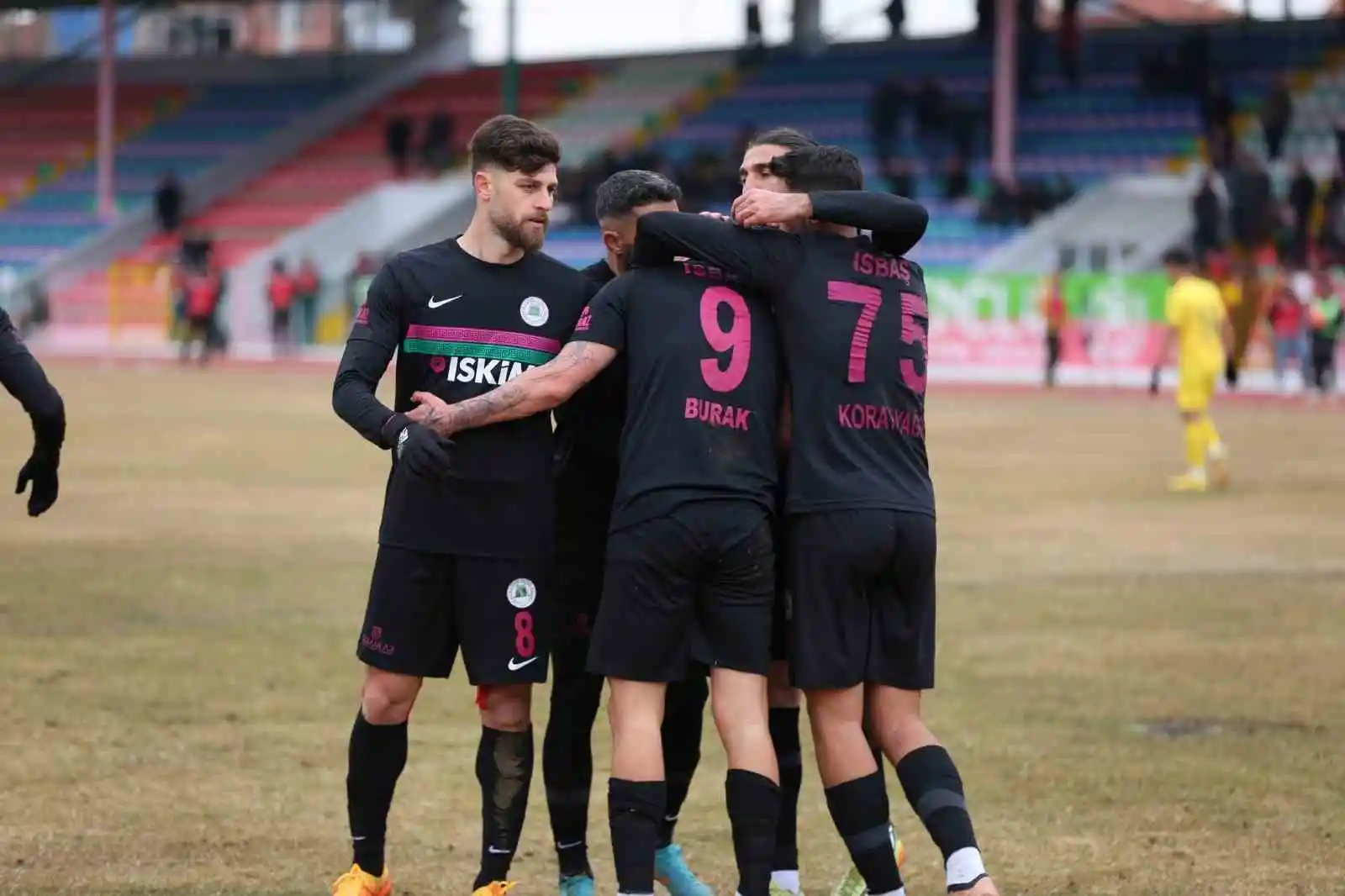 Isparta 32 Spor: 6 - Tarsus İdmanyurduspor: 1
