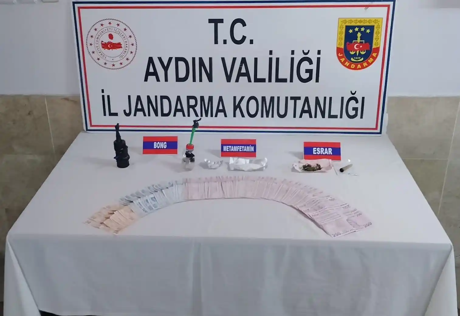 Jandarmadan Nazilli'de 'torbacı' operasyonu
