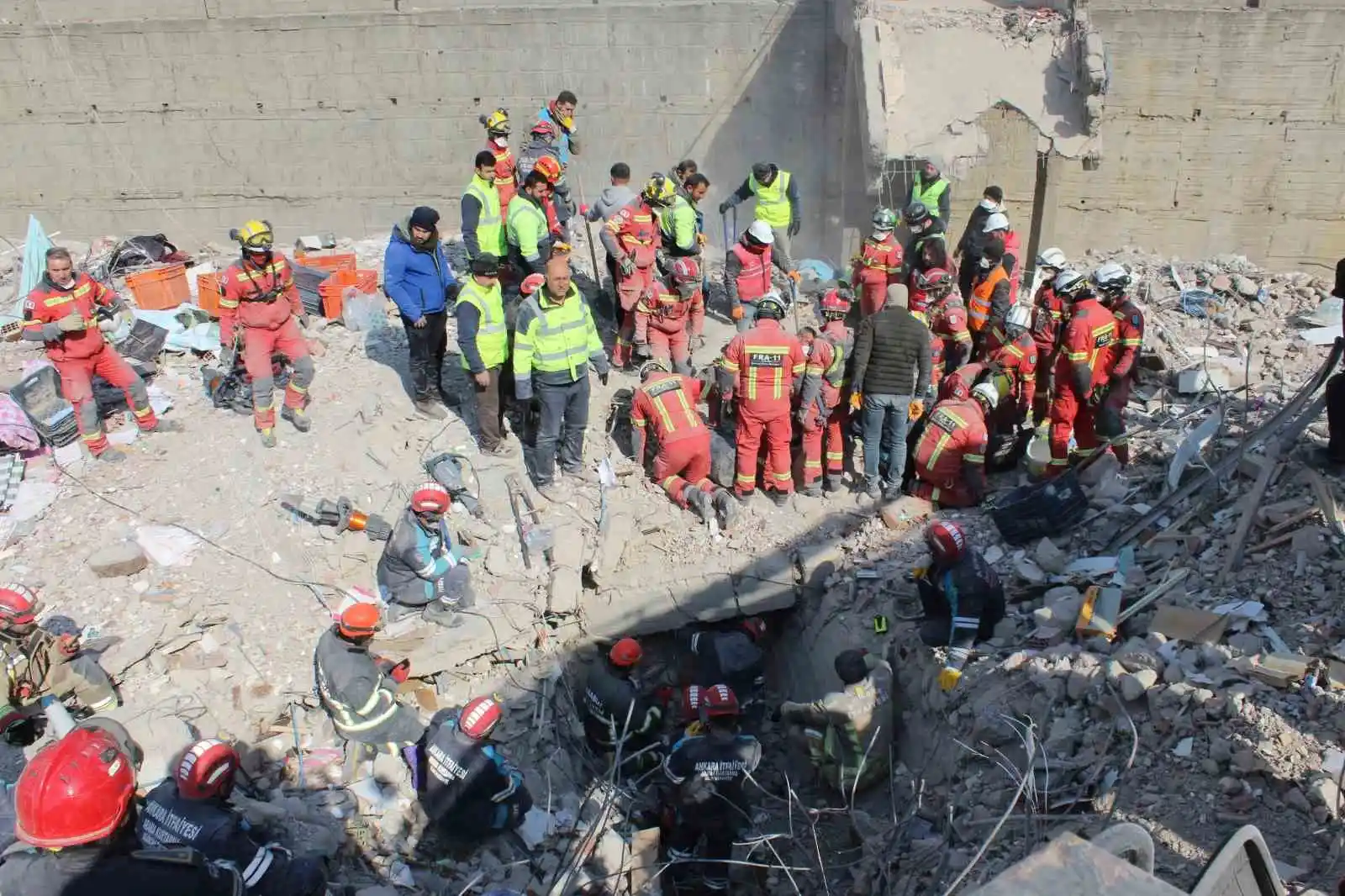 Kahramanmaraş’ta depremin 7. gününde arama kurtarma çalışmaları devam ediyor
