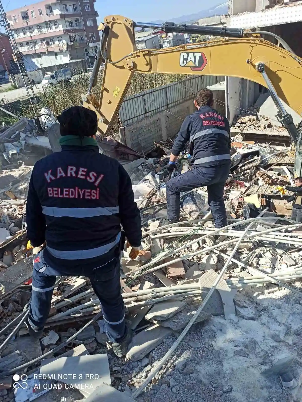 Karesi arama kurtarma timi çalışmalarını sürdürüyor
