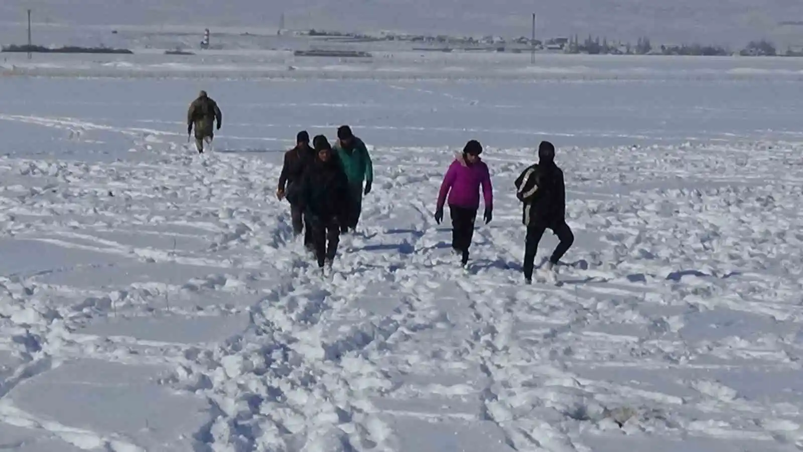 Kars’ta 53 düzensiz göçmen yakalandı
