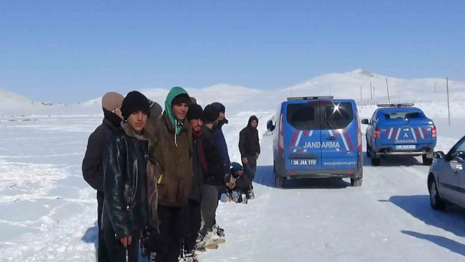 Kars’ta 53 düzensiz göçmen yakalandı
