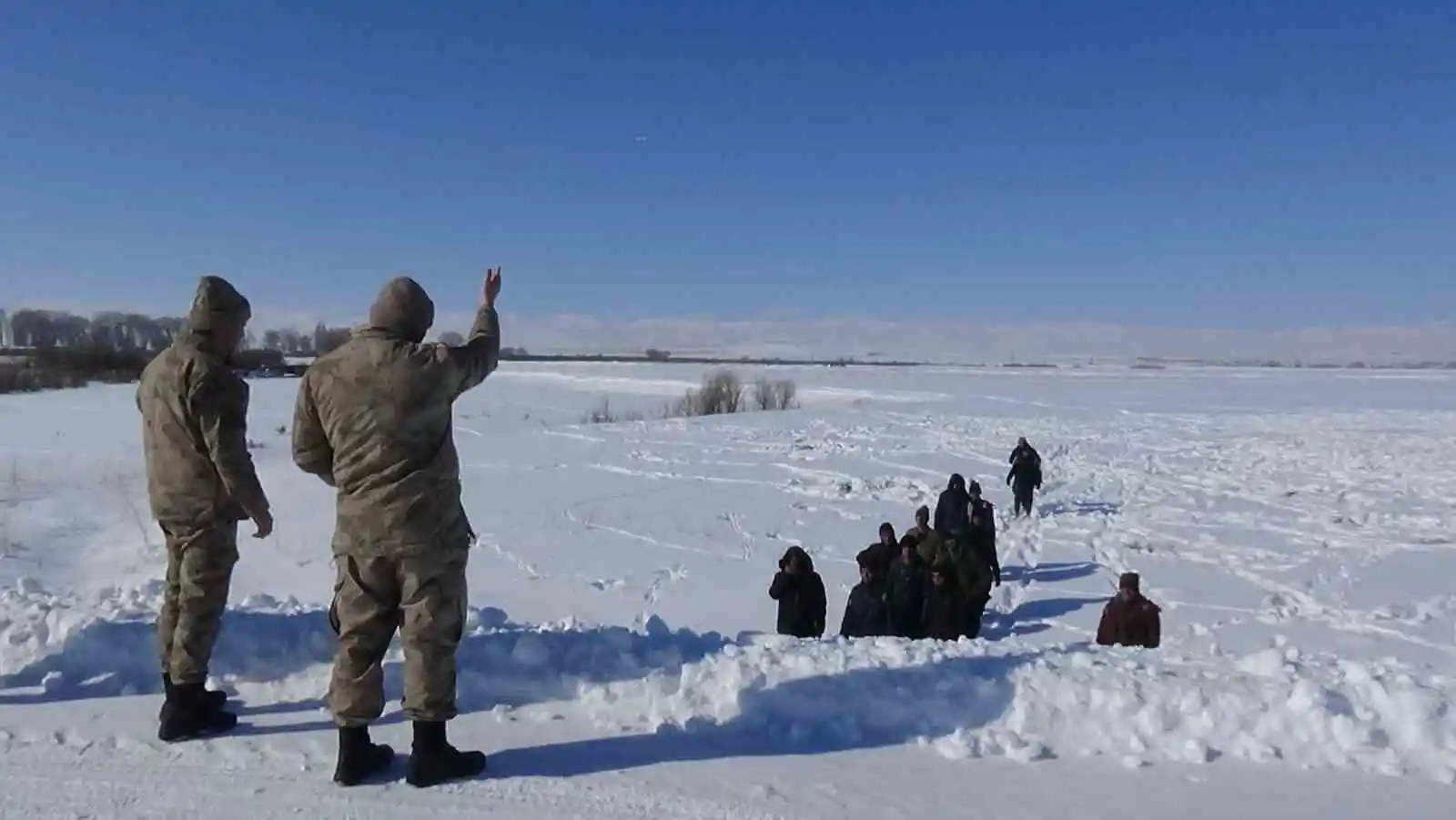 Kars’ta 53 düzensiz göçmen yakalandı
