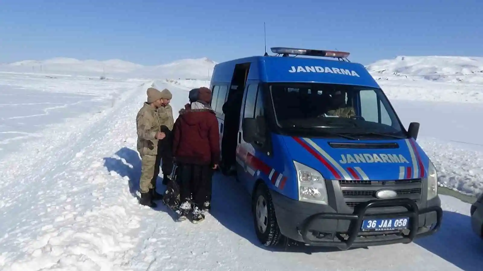 Kars’ta 53 düzensiz göçmen yakalandı
