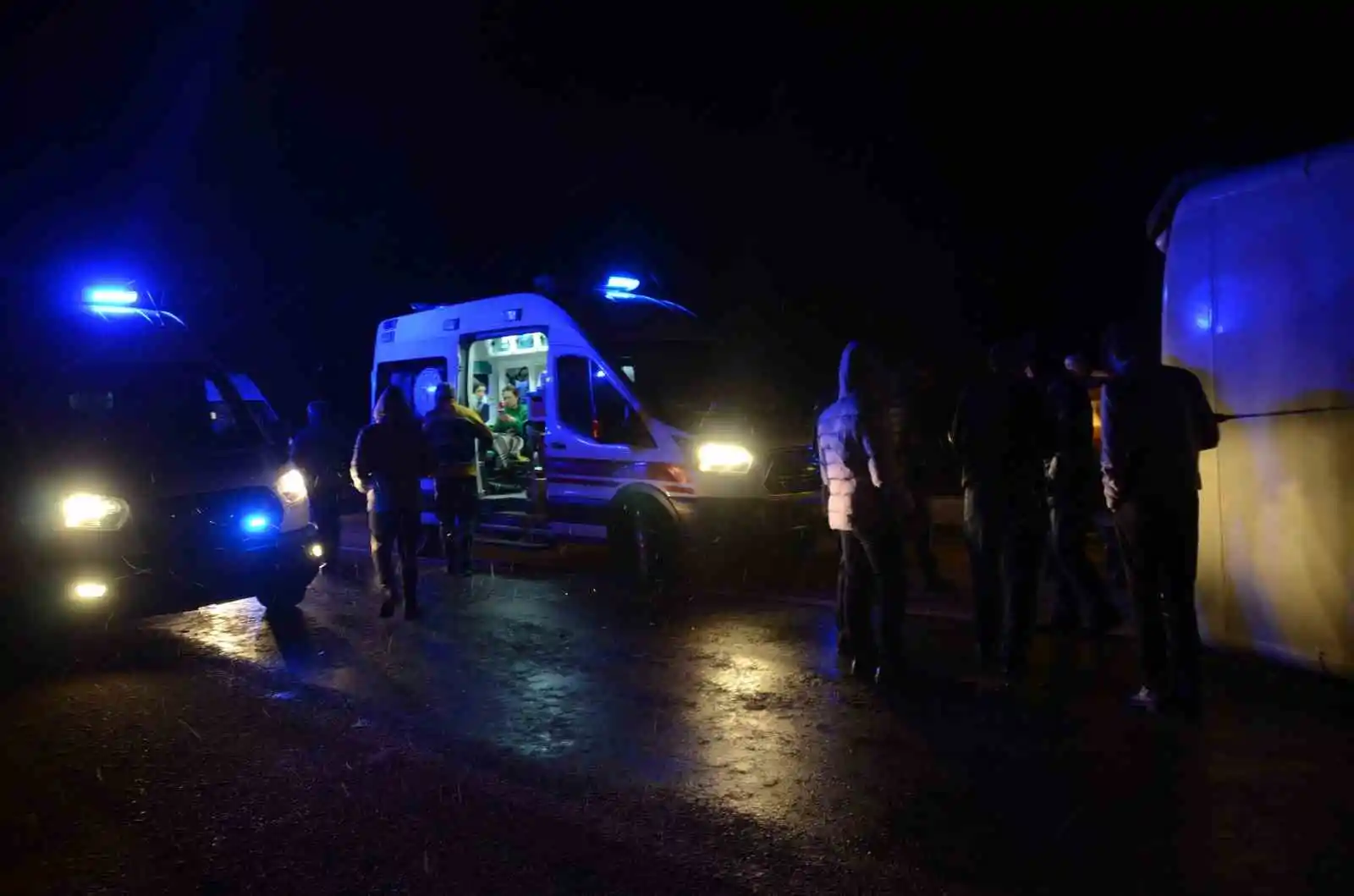 Kastamonu’da yolcu otobüsü devrildi: 30 yaralı
