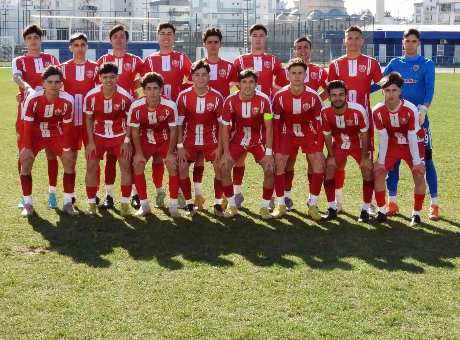 Kepez'in U18 takımı dolu dizgin gidiyor
