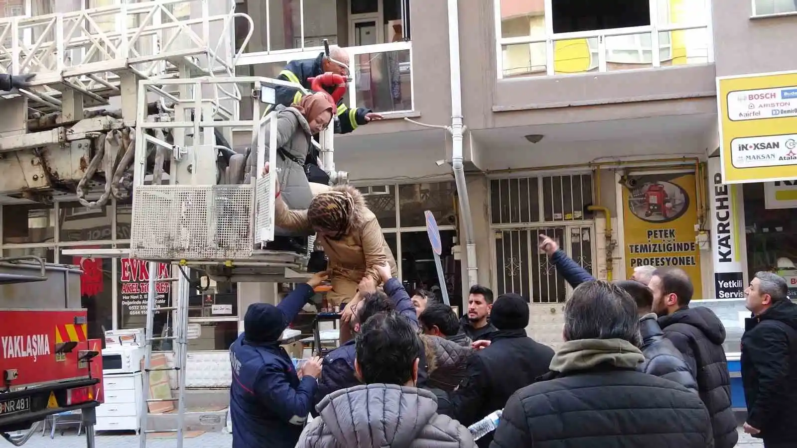 Kütahya’da korkutan yangın
