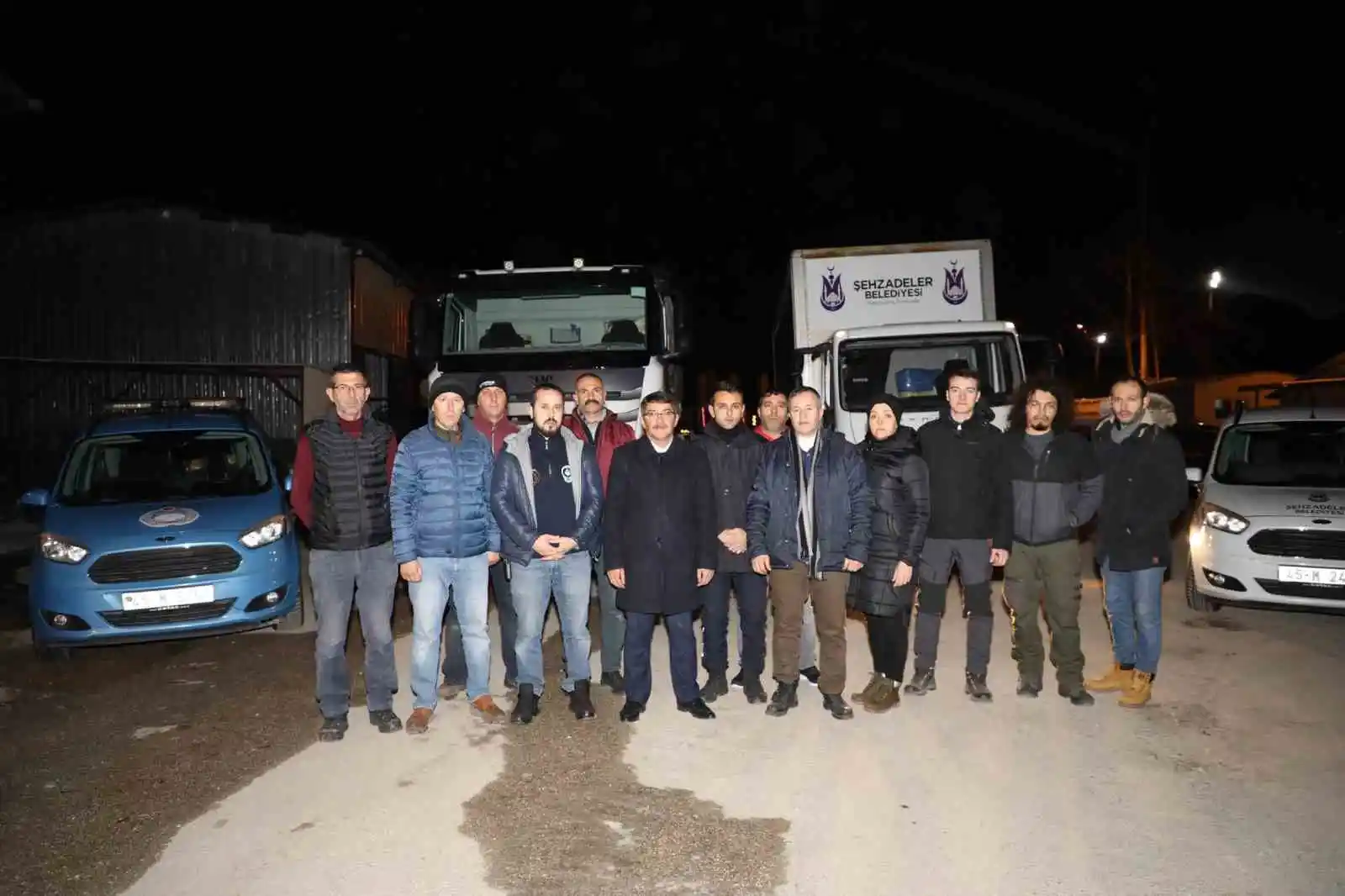 Manisa'dan 5 bin kişiye yemek çıkarabilecek araç Adıyaman'a gönderildi
