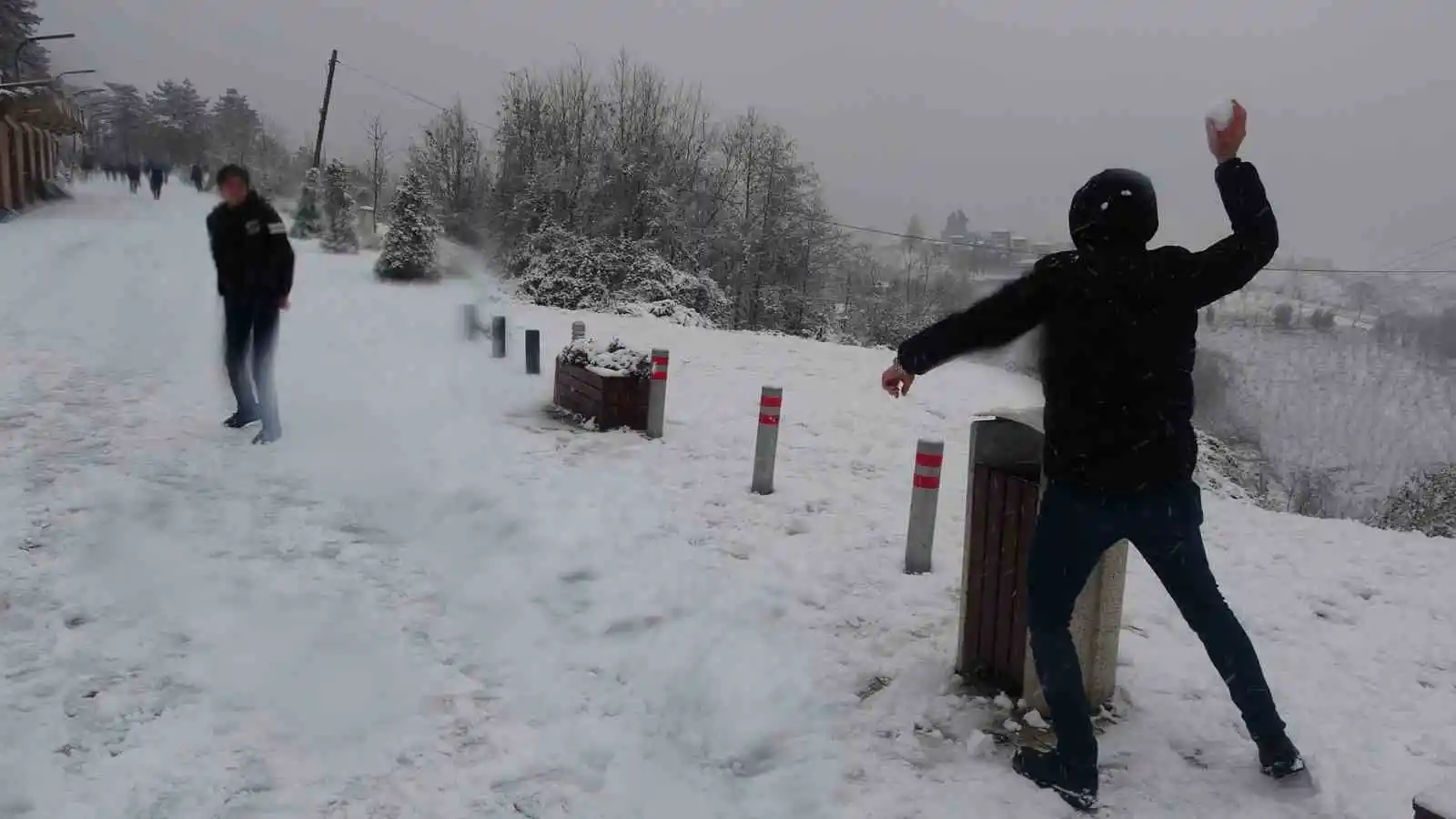 Ordu’da kar güzelliği: Boztepe beyaz gelinliğini giydi
