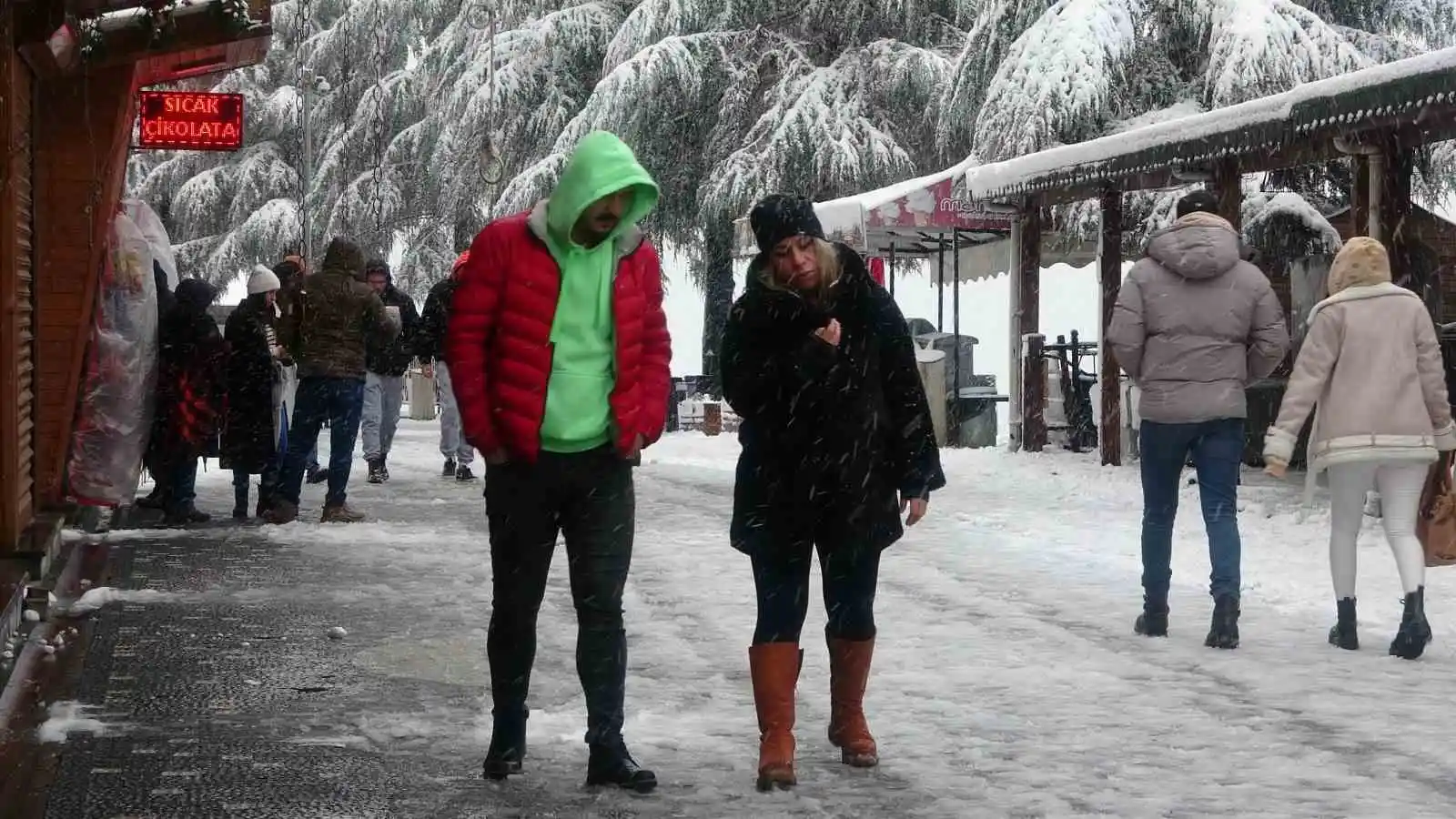 Ordu’da kar güzelliği: Boztepe beyaz gelinliğini giydi
