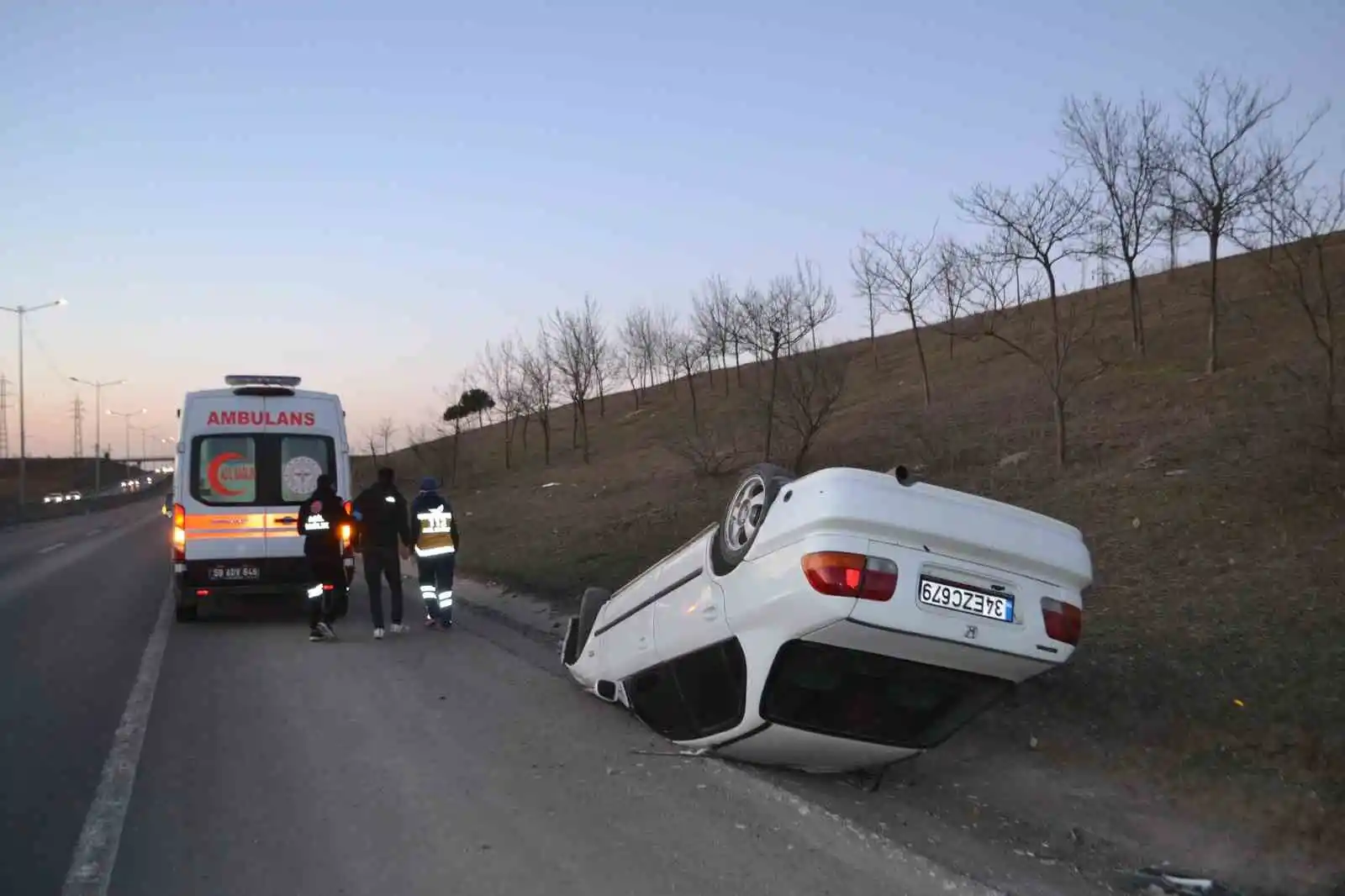 Otomobil takla attı, emniyet kemeri hayat kurtardı
