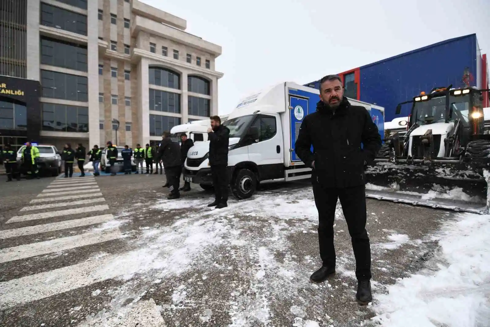 Pursaklar Belediyesinden deprem bölgelerine yardım eli
