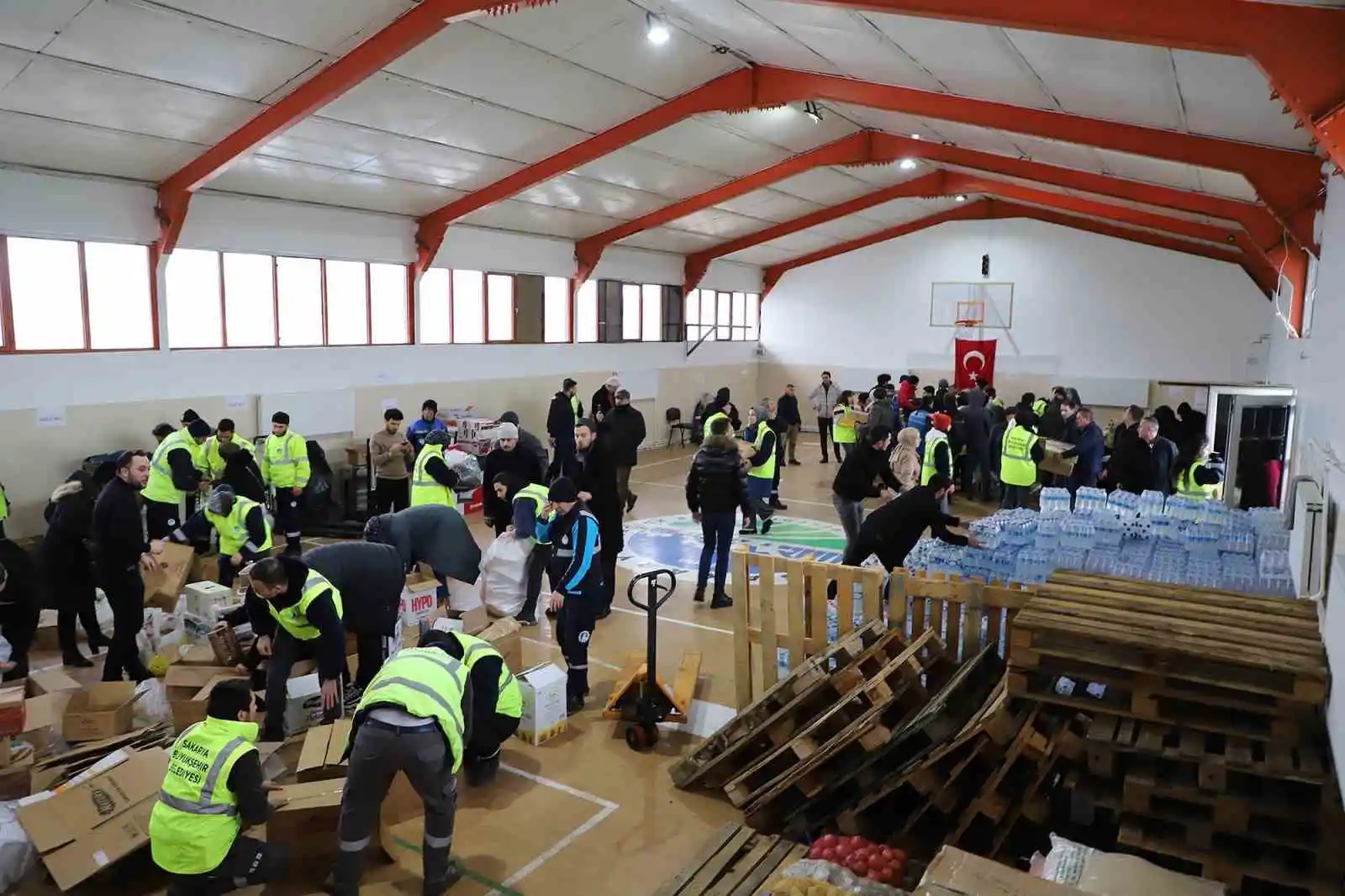 Sakarya Büyükşehir'in yardımları binlere ulaştı
