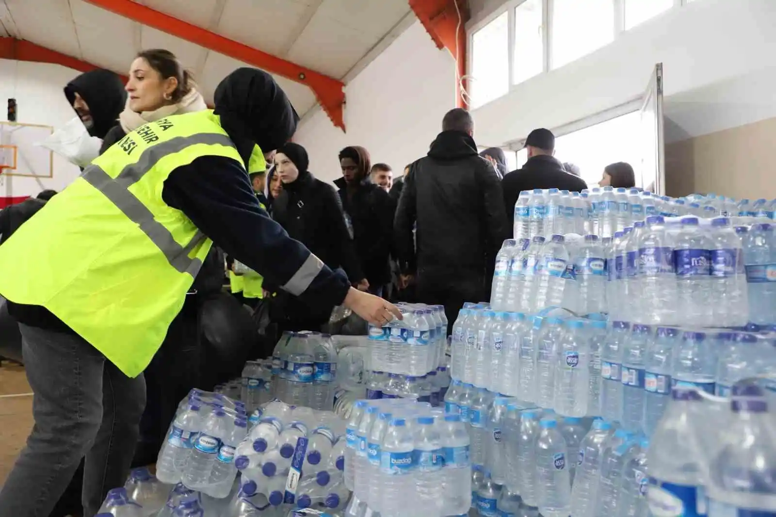 Sakarya Büyükşehir’in yardımları binlere ulaştı
