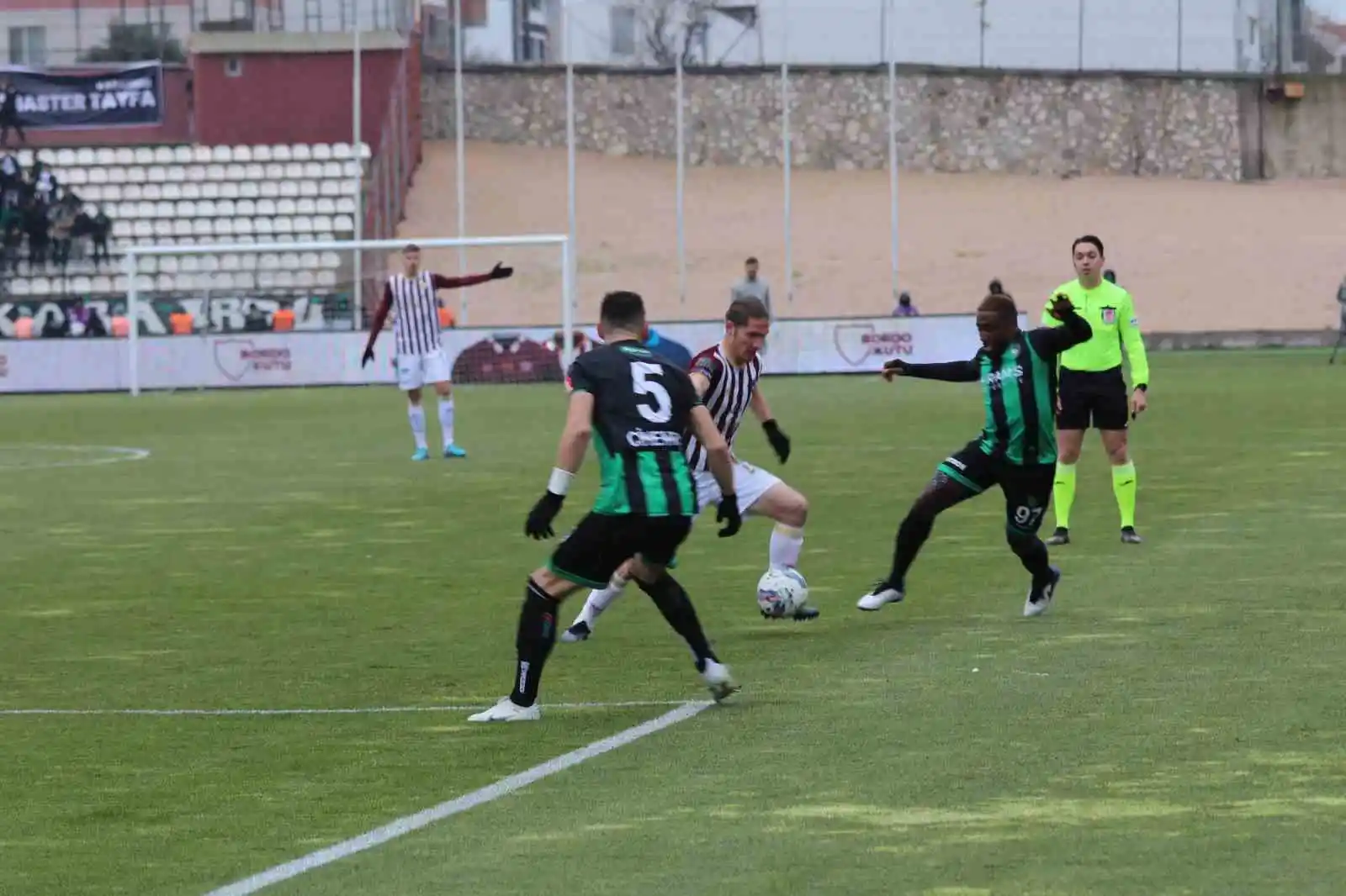 Spor Toto 1. Lig: Bandırmaspor: 1 - Denizlispor: 4
