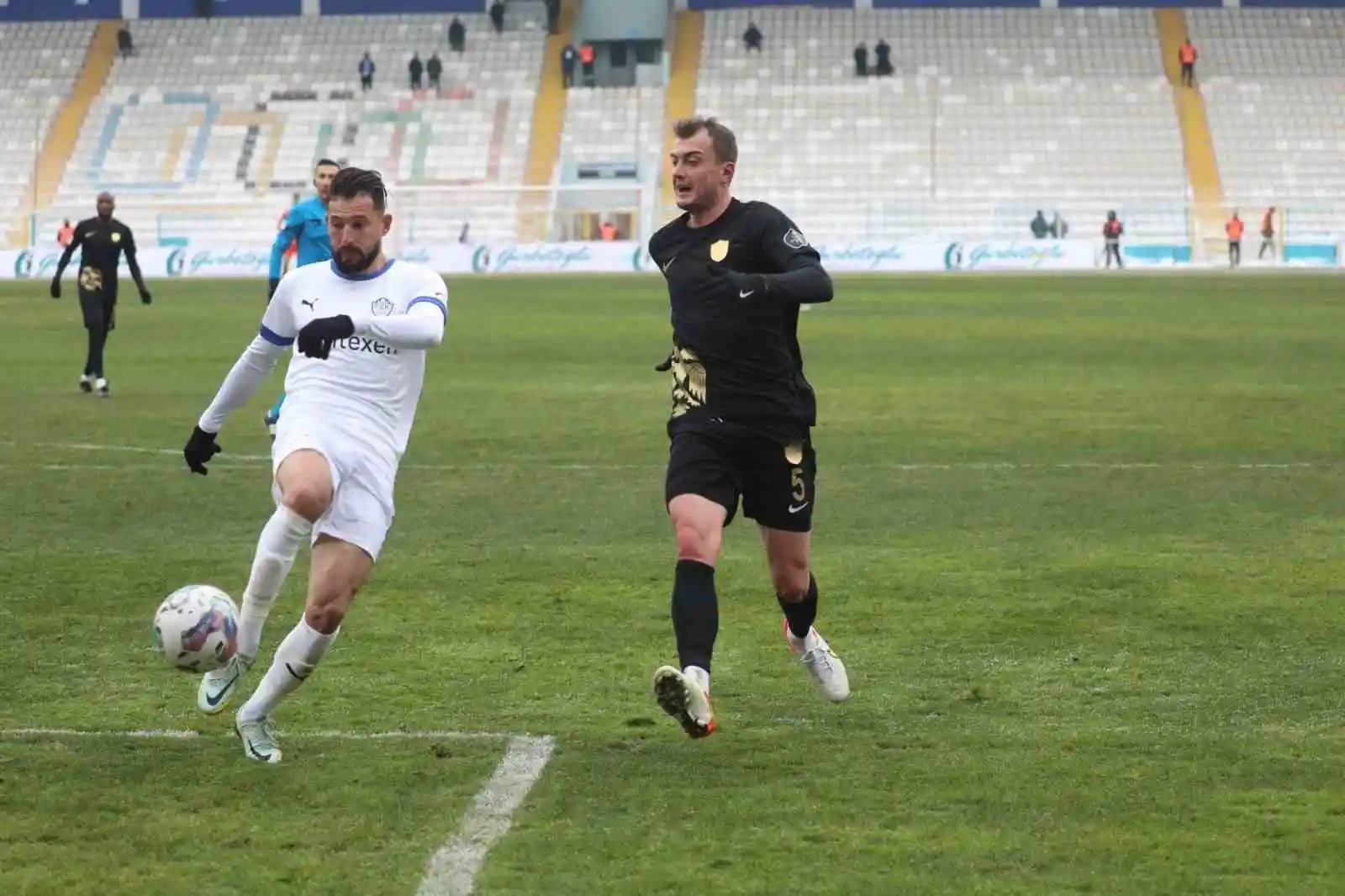 Spor Toto 1. Lig: Erzurumspor FK: 1 - Tuzlaspor: 2
