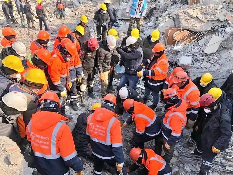 Tekkeköy'den yaraları saracak gönül seferberliği
