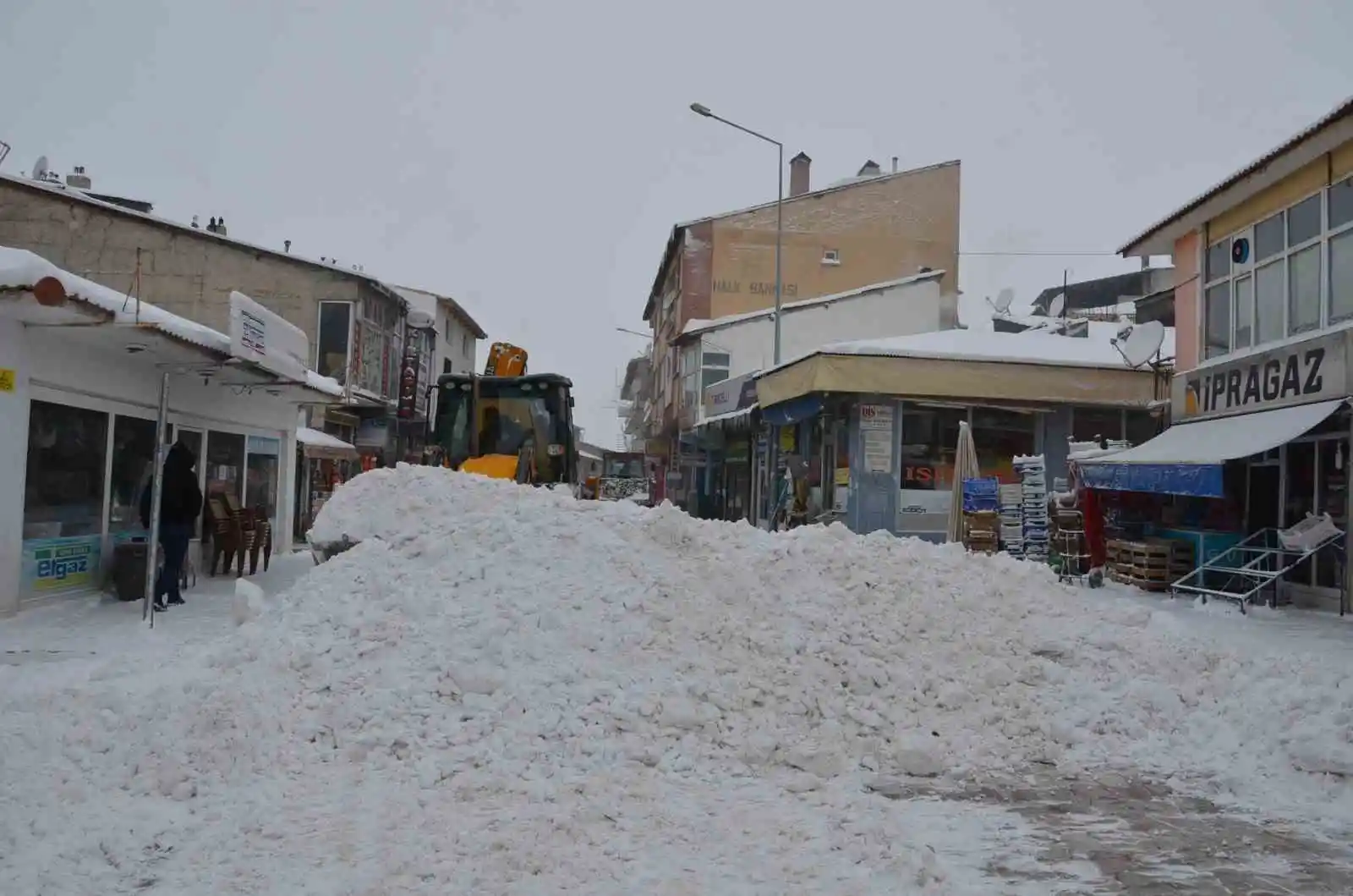 Tercan’da kar temizliği
