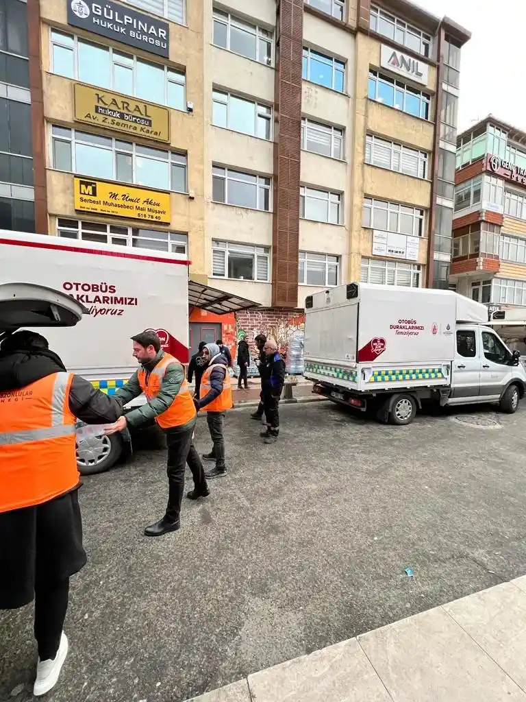 Trabzonlu gençler depremzedeler için seferber oldu
