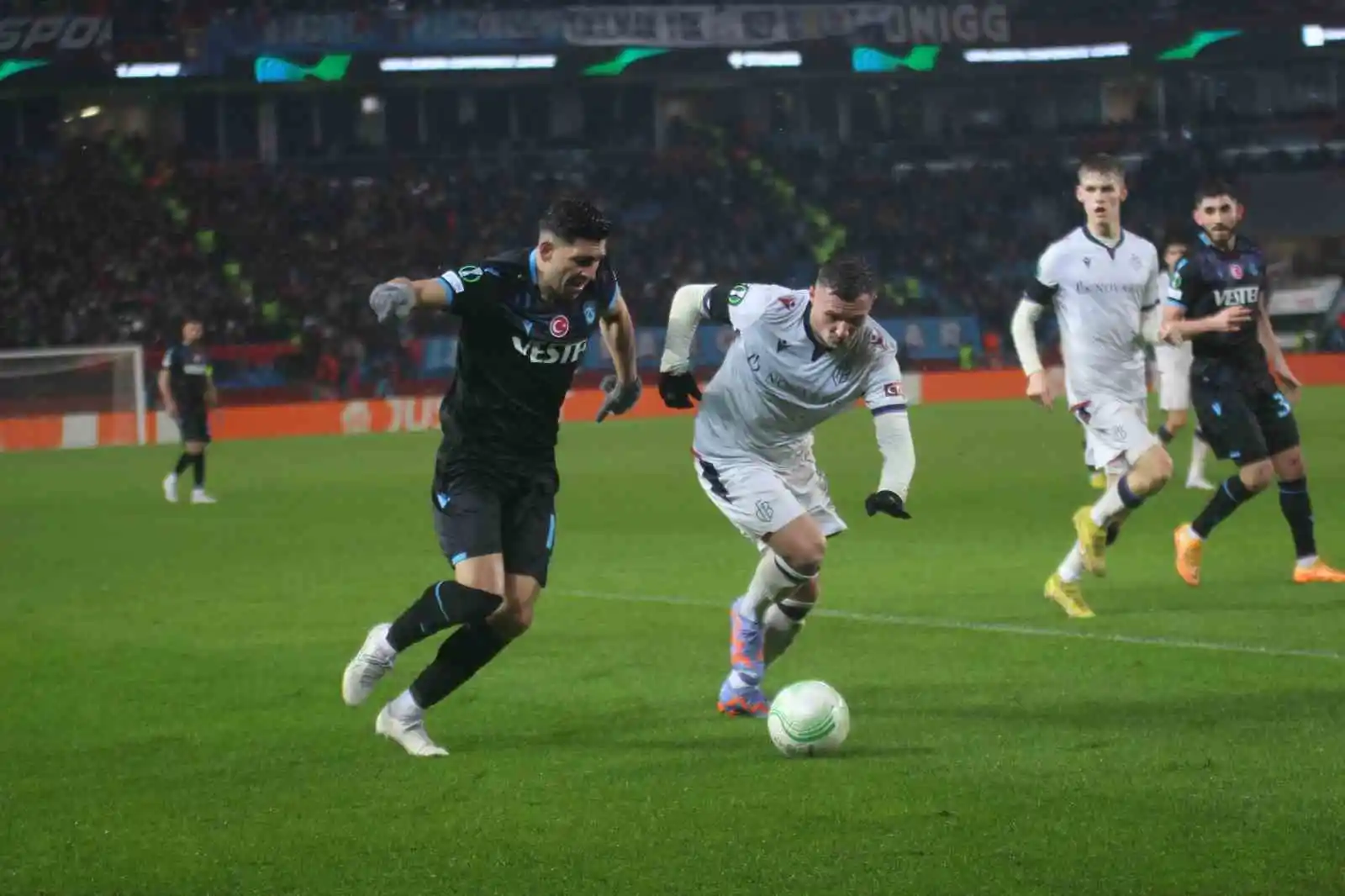 UEFA Avrupa Konferans Ligi: Trabzonspor: 0 - Basel: 0 (İlk yarı)
