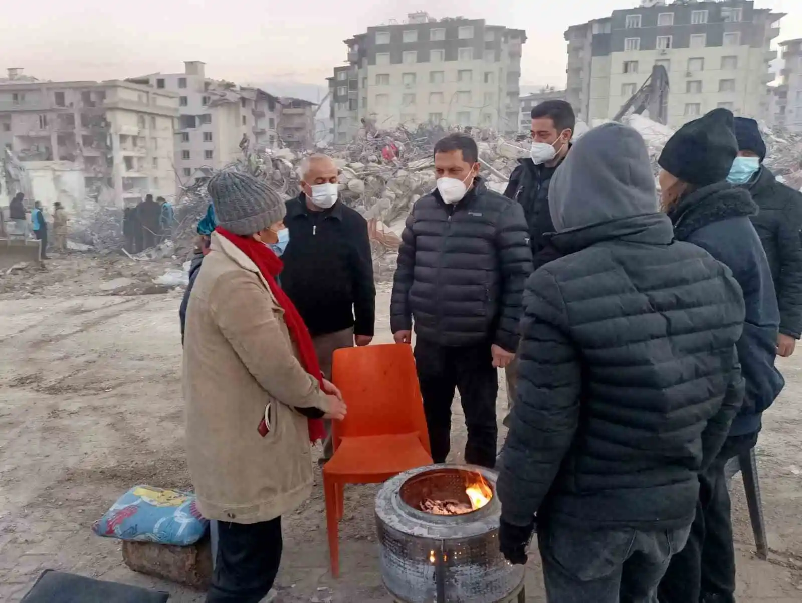 Vali Masatlı: "Deprem bölgesinde var gücümüzle çalışmaktayız"
