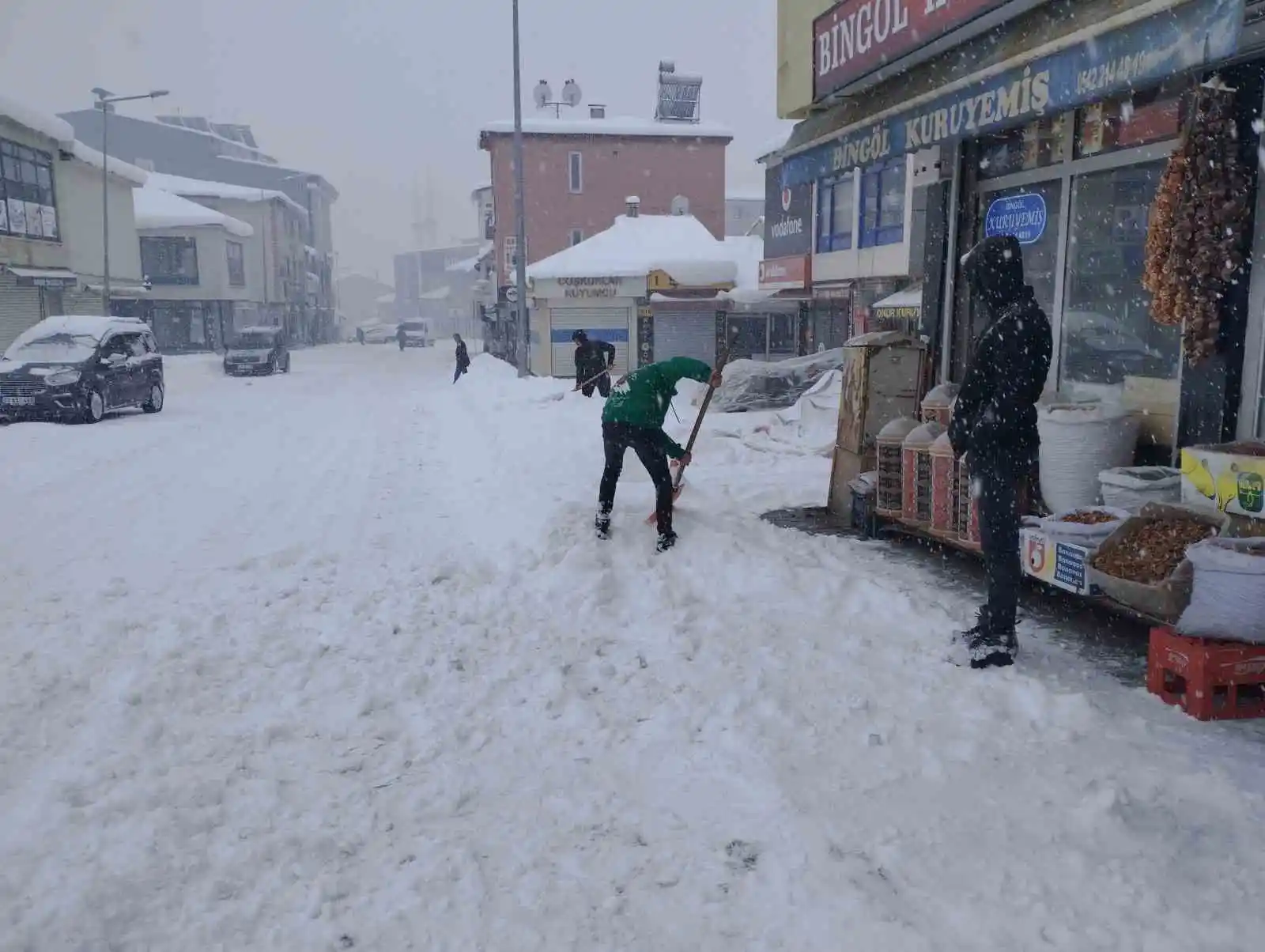 Varto’da 99 köy ve 50 mezranın yolu ulaşıma kapandı
