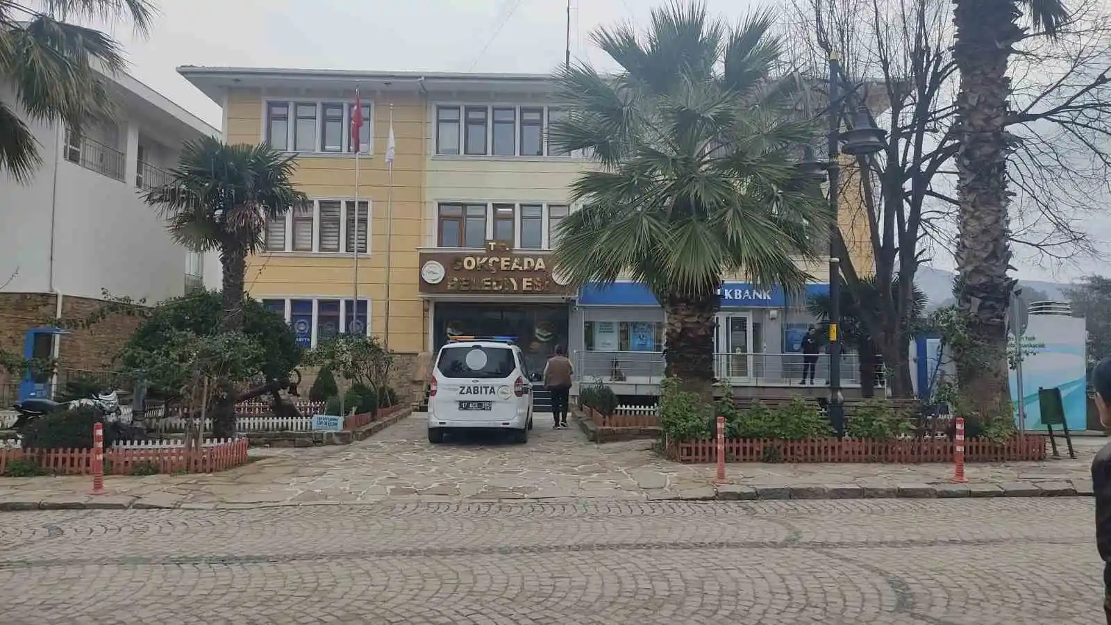 Yolsuzluk ve rüşvet operasyonundan gözaltına alınan İYİ Partili Gökçeada Belediye Başkanı Ünal Çetin tutuklandı
