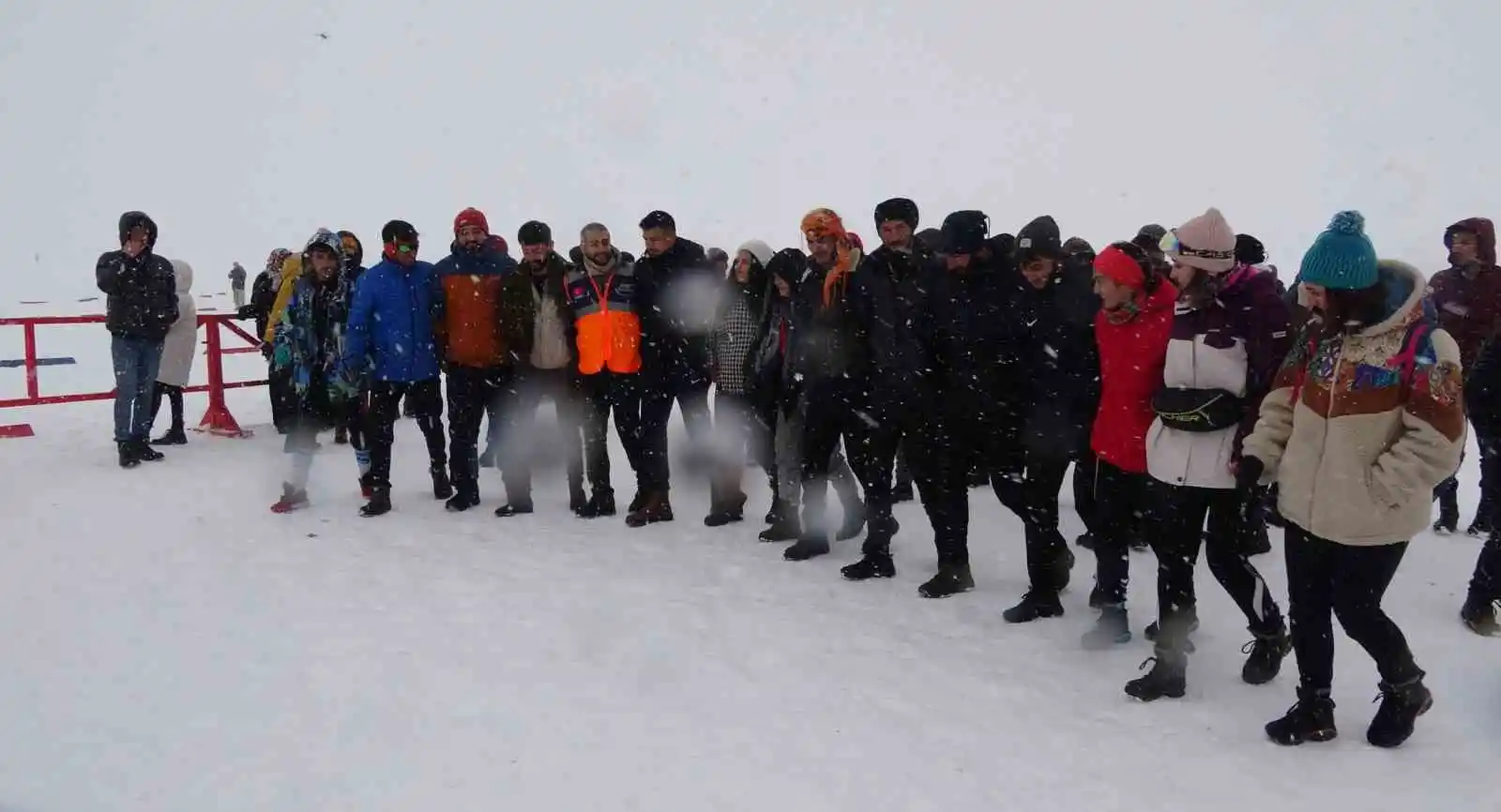 Yüksekova’da ‘Kayaklı Koşu Eleme Yarışması’ heyecanı
