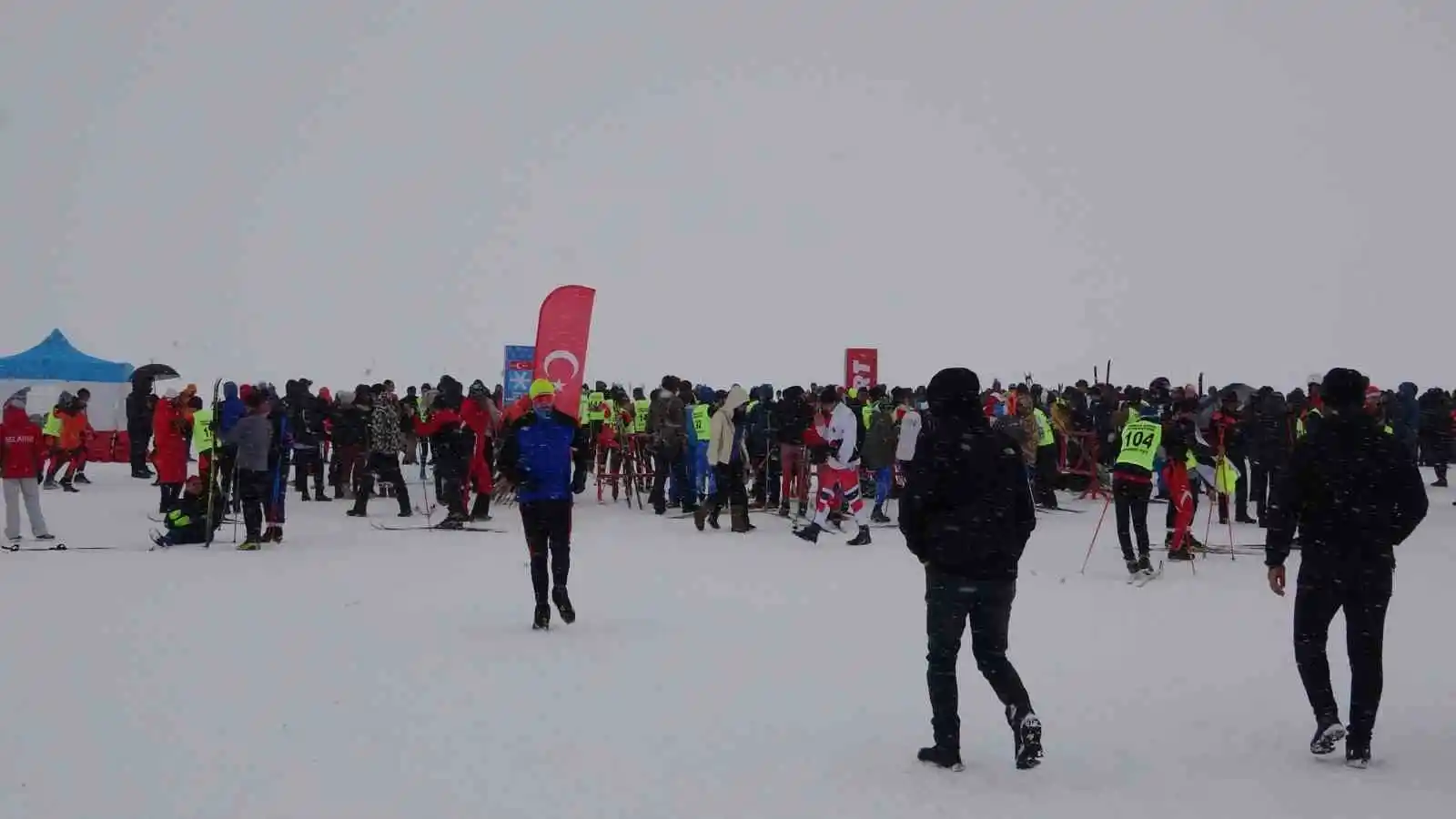 Yüksekova’da ‘Kayaklı Koşu Eleme Yarışması’ heyecanı
