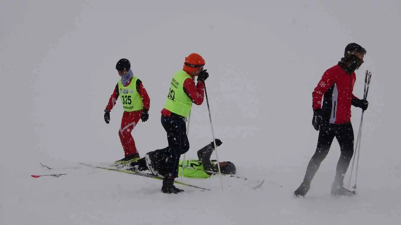 Yüksekova’da ‘Kayaklı Koşu Eleme Yarışması’ heyecanı
