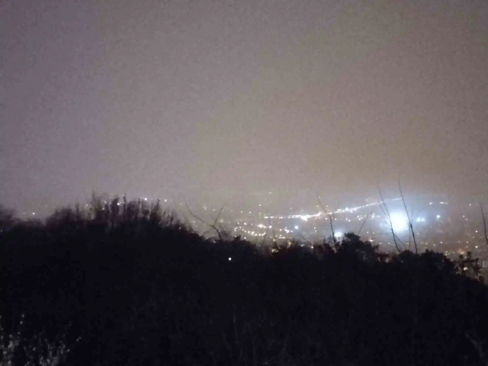 İstanbul’da akşam saatlerinde yoğun sis etkili oldu
