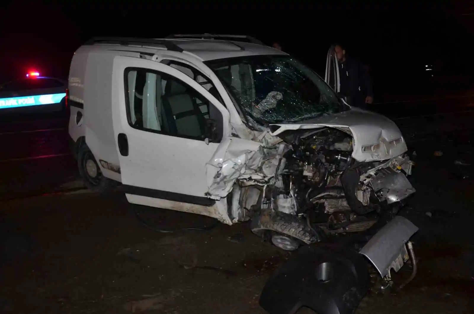 Ordu’da hafif ticari araç ile otomobil çarpıştı: 5 yaralı
