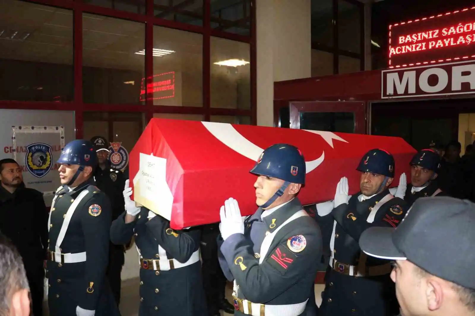 Şehit Adalıoğlu’nun naaşı Kahramanmaraş’tan Ankara’ya uğurlandı
