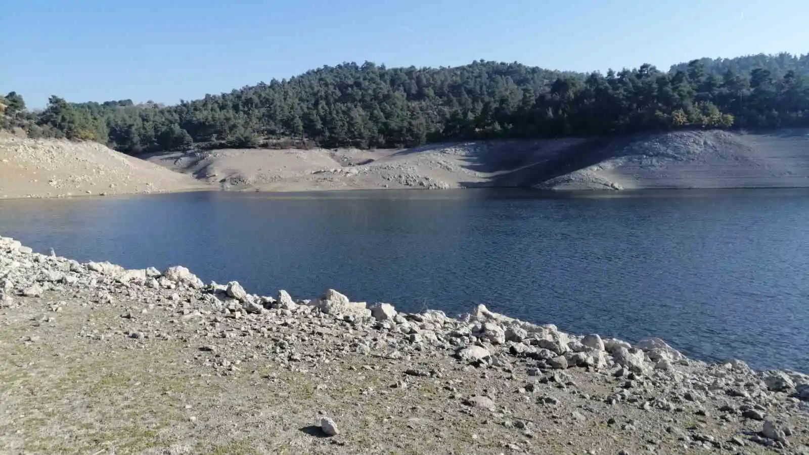 Sındırgı Çaygören Barajı endişe veriyor
